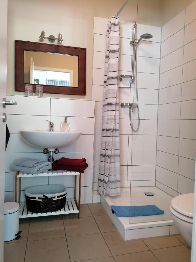 Bed&Breakfast Wagner "Im Alten Pfarrhaus" Neuruppin Bagian luar foto