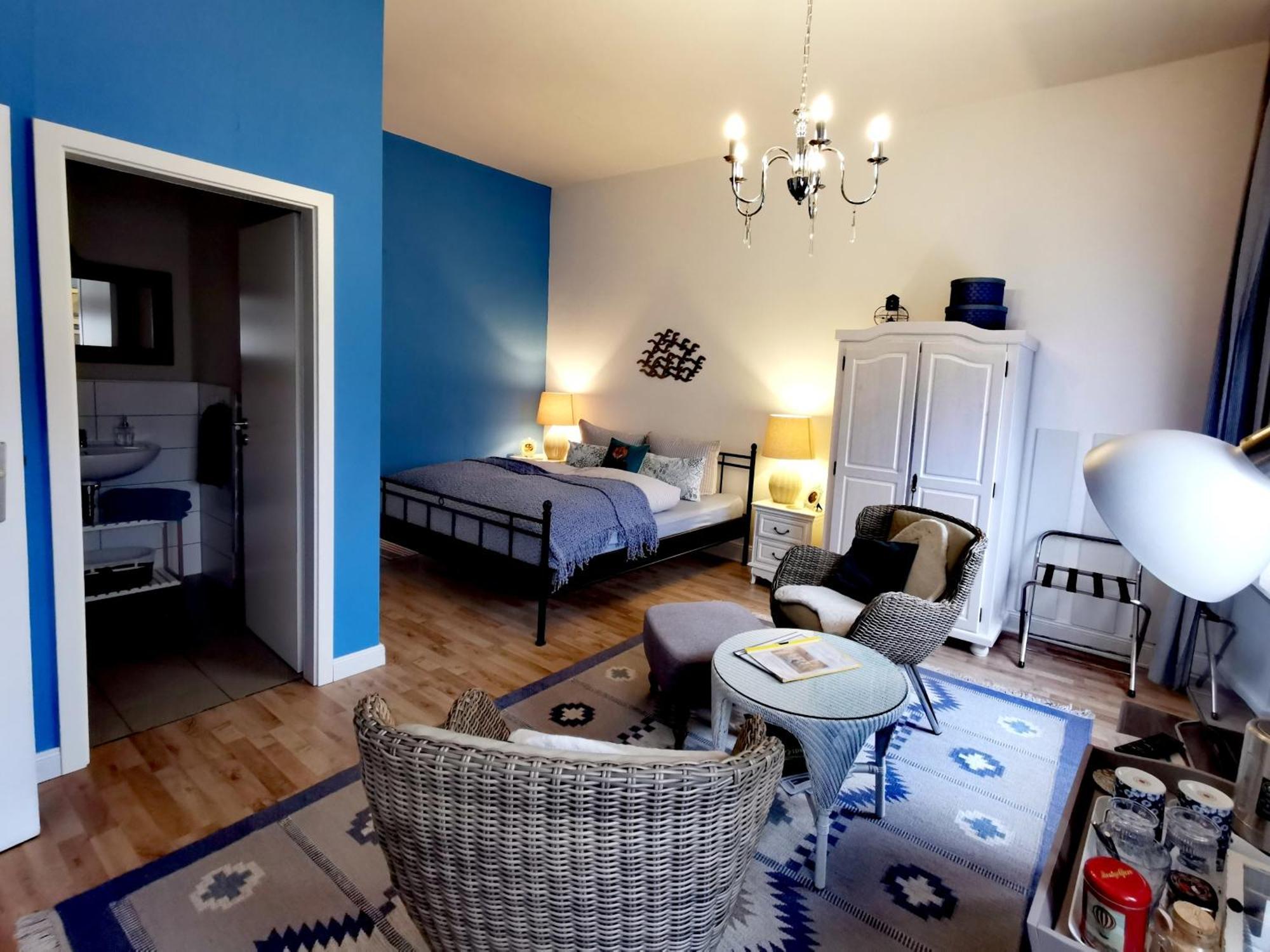 Bed&Breakfast Wagner "Im Alten Pfarrhaus" Neuruppin Ruang foto
